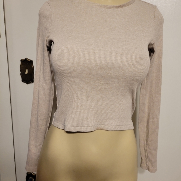 Unverisal Threads Tan  Long Sleeve Shirt  Small - Picture 2 of 3